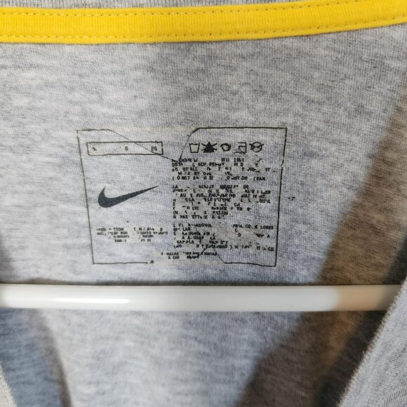 EUC Nike Livestrong Long Sleeve Lightweight T-Shirt - Picture 4 of 5